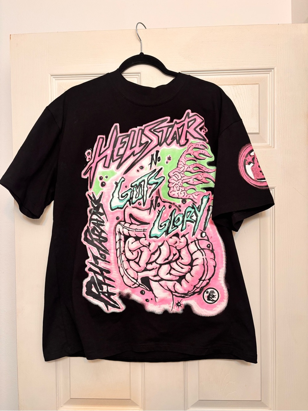HELLSTAR: GUTS GLORY Black Pink Graphic T-Shirt